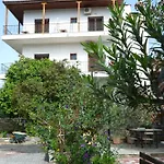 Hotel Defkalion 2*