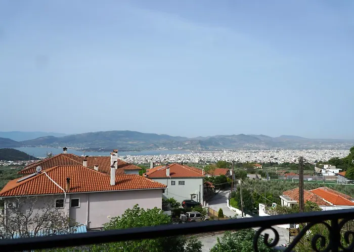 Ξενοδοχείο Defkalion 2*